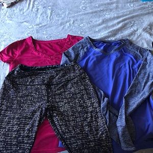 Lot of 4 workout tops & pair of reversible workout leggings, all size S, EUC!